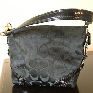 Coach Carly Logo Signature Fabric